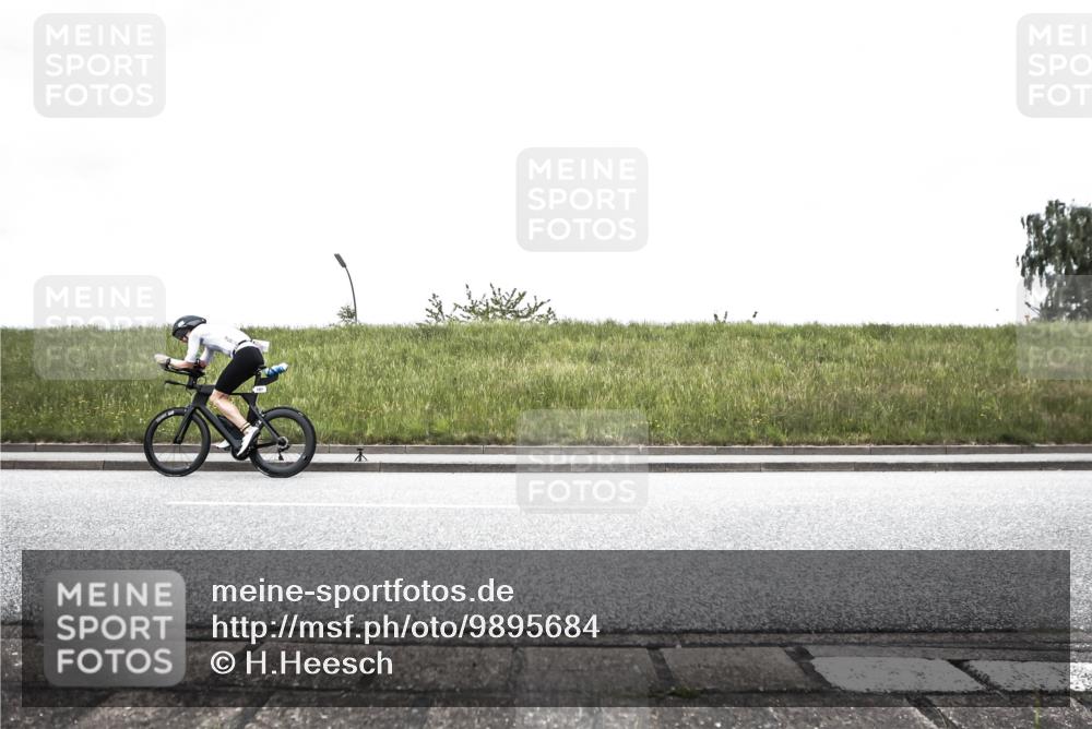 21.06.2026 - 29. Vierlanden-Triathlon H.Heesch http://msf.ph/oto/9895684 21.06.2026 10:00:50 Radfahren 25, 153, 187, 295, 335 meine-sportfotos.de