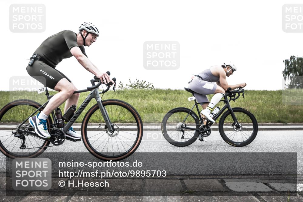 21.06.2026 - 29. Vierlanden-Triathlon H.Heesch http://msf.ph/oto/9895703 21.06.2026 10:03:55 Radfahren 35, 160, 161, 238, 257, 271, 362, 376 meine-sportfotos.de