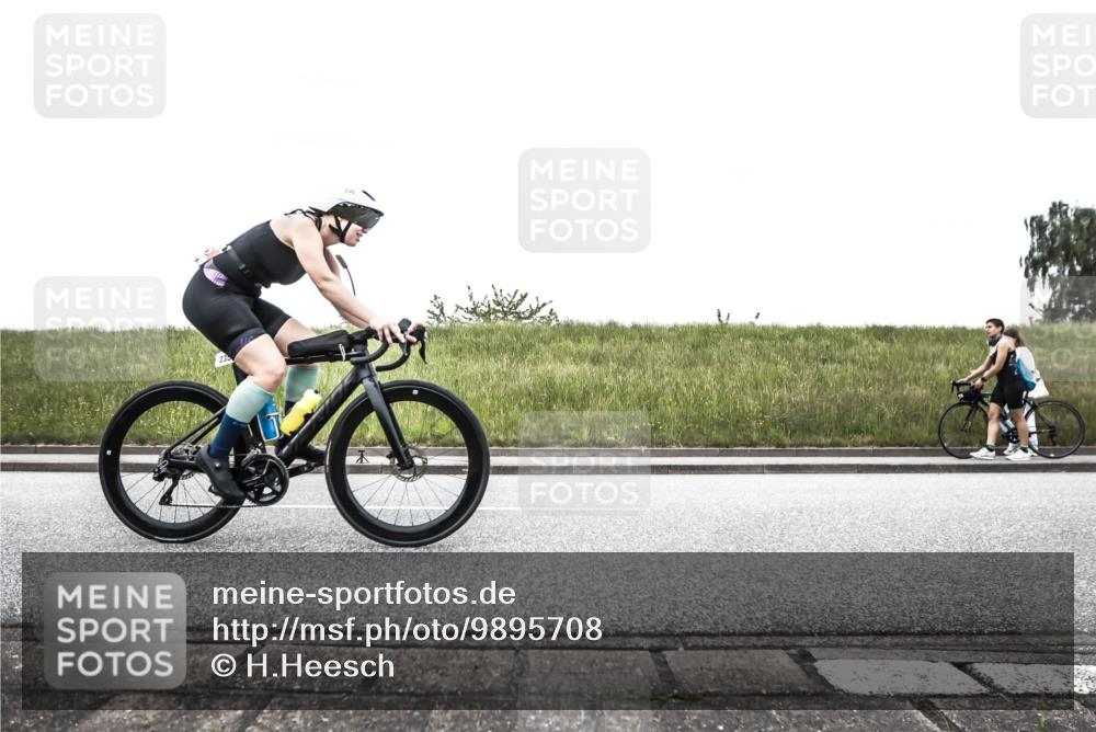 21.06.2026 - 29. Vierlanden-Triathlon H.Heesch http://msf.ph/oto/9895708 21.06.2026 10:04:39 Radfahren 47, 235, 389 meine-sportfotos.de