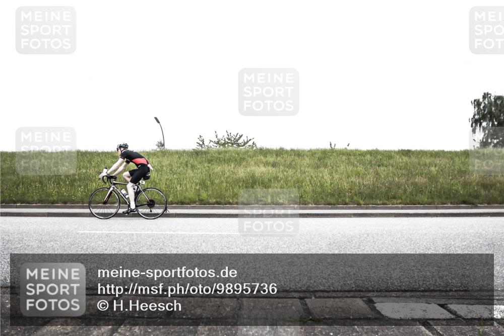 21.06.2026 - 29. Vierlanden-Triathlon H.Heesch http://msf.ph/oto/9895736 21.06.2026 10:17:03 Radfahren 59, 80, 89, 399, 434, 459 meine-sportfotos.de