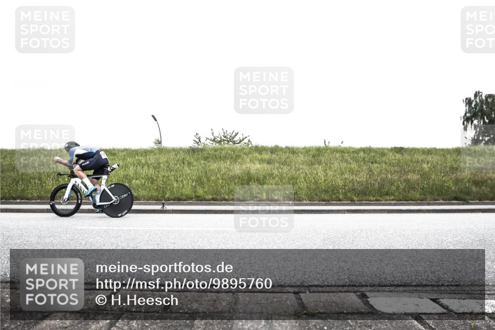 21.06.2026 - 29. Vierlanden-Triathlon H.Heesch http://msf.ph/oto/9895760 21.06.2026 10:19:33 Radfahren 171, 184, 242, 403, 455 meine-sportfotos.de