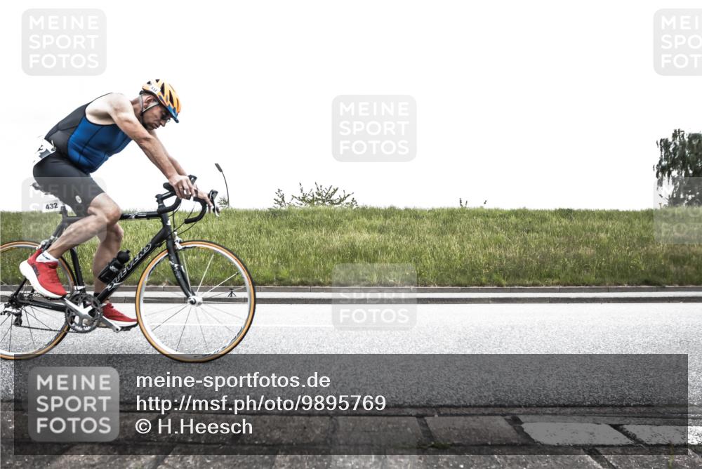 21.06.2026 - 29. Vierlanden-Triathlon H.Heesch http://msf.ph/oto/9895769 21.06.2026 10:20:02 Radfahren 69, 79, 163, 244, 412, 432 meine-sportfotos.de