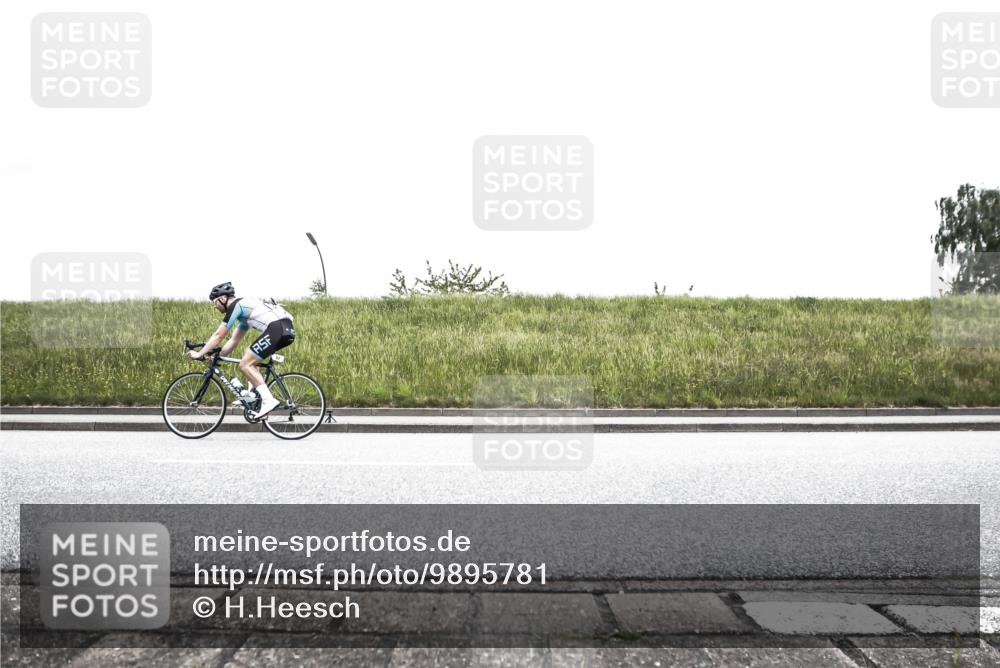 21.06.2026 - 29. Vierlanden-Triathlon H.Heesch http://msf.ph/oto/9895781 21.06.2026 10:20:48 Radfahren 52 meine-sportfotos.de