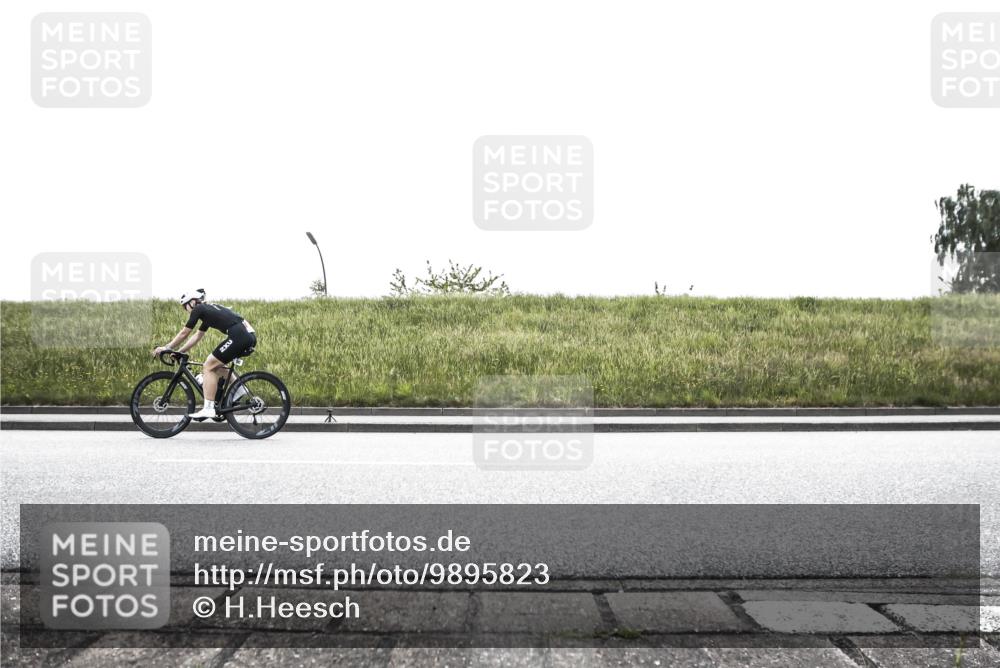 21.06.2026 - 29. Vierlanden-Triathlon H.Heesch http://msf.ph/oto/9895823 21.06.2026 10:47:04 Radfahren 67, 139, 242, 276, 292, 422, 439, 609 meine-sportfotos.de