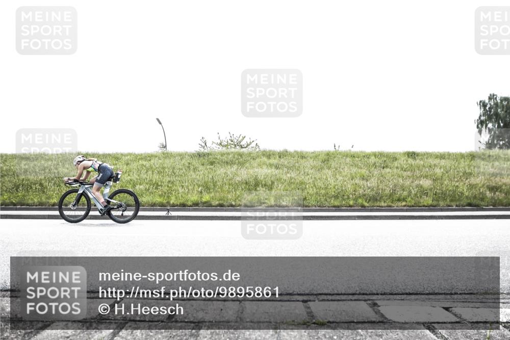 21.06.2026 - 29. Vierlanden-Triathlon H.Heesch http://msf.ph/oto/9895861 21.06.2026 10:49:42 Radfahren 140, 151, 241, 277, 1356 meine-sportfotos.de