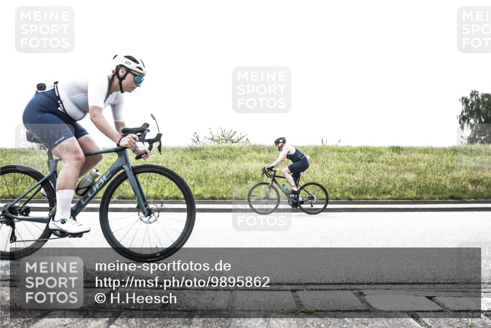 21.06.2026 - 29. Vierlanden-Triathlon H.Heesch http://msf.ph/oto/9895862 21.06.2026 10:49:45 Radfahren 140, 180, 277, 330, 1356 meine-sportfotos.de