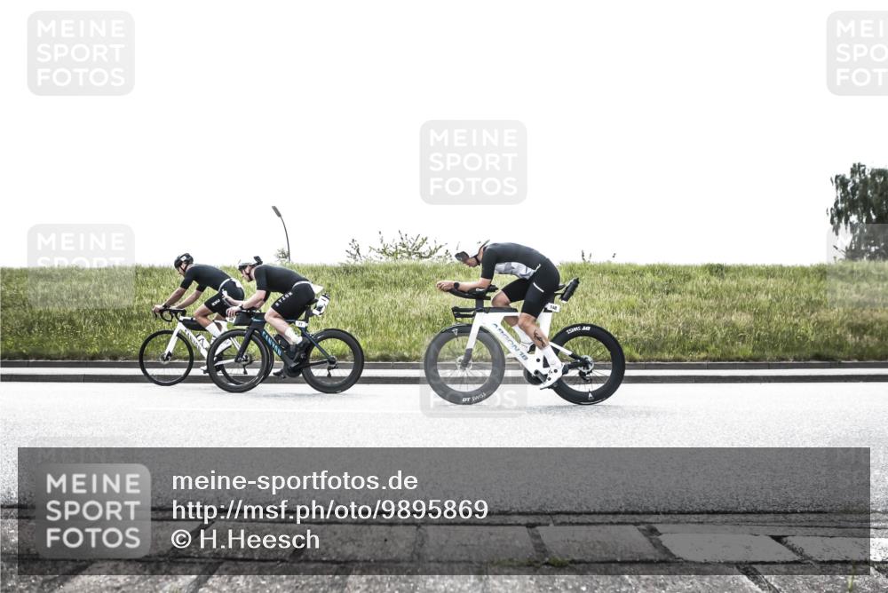 21.06.2026 - 29. Vierlanden-Triathlon H.Heesch http://msf.ph/oto/9895869 21.06.2026 10:50:04 Radfahren 39, 69, 77, 148, 418 meine-sportfotos.de