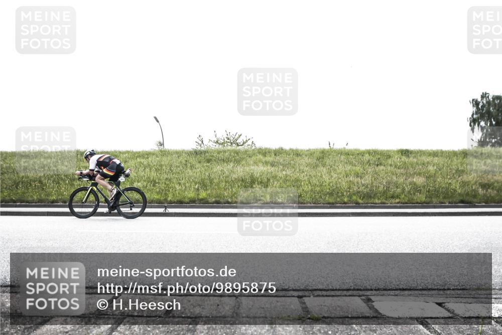 21.06.2026 - 29. Vierlanden-Triathlon H.Heesch http://msf.ph/oto/9895875 21.06.2026 10:50:49 Radfahren 120, 126, 195, 211, 403 meine-sportfotos.de