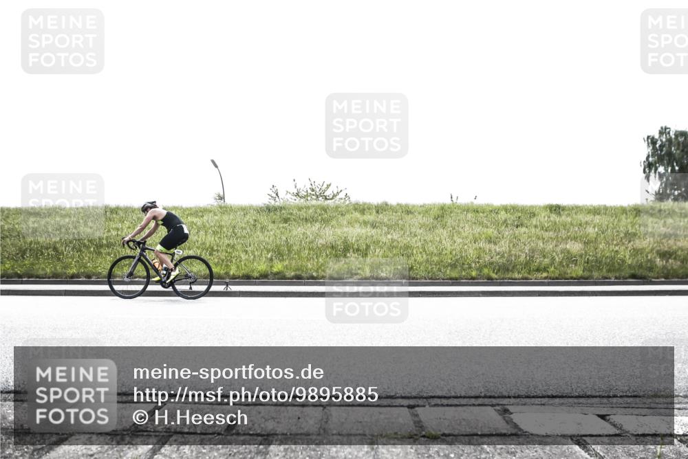 21.06.2026 - 29. Vierlanden-Triathlon H.Heesch http://msf.ph/oto/9895885 21.06.2026 10:51:18 Radfahren 63, 295, 401, 423, 438, 480, 549, 564, 602 meine-sportfotos.de
