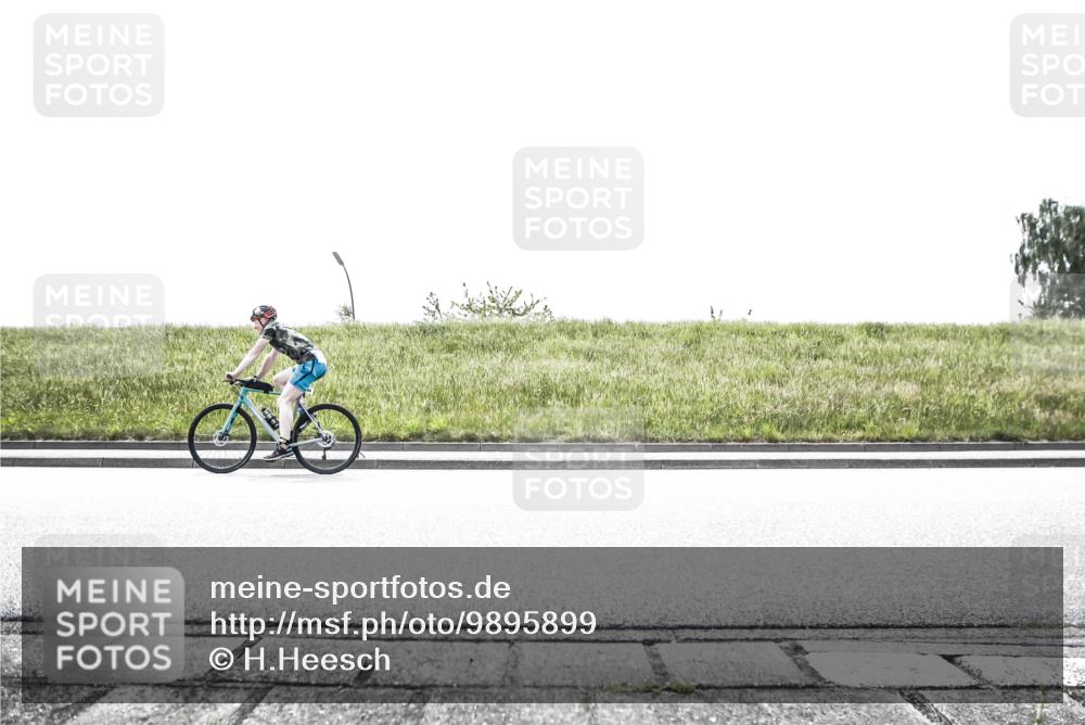 21.06.2026 - 29. Vierlanden-Triathlon H.Heesch http://msf.ph/oto/9895899 21.06.2026 10:51:44 Radfahren 18, 70, 75, 164, 172, 240, 288, 444, 455, 620, 622 meine-sportfotos.de
