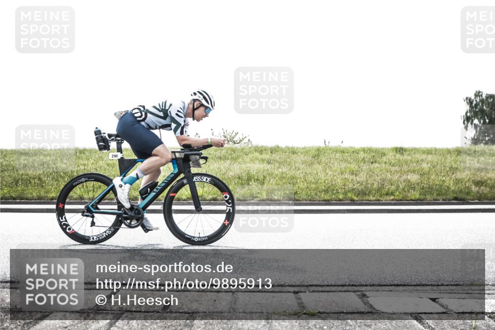 21.06.2026 - 29. Vierlanden-Triathlon H.Heesch http://msf.ph/oto/9895913 21.06.2026 10:52:10 Radfahren 24, 45, 167, 249, 281, 290, 496 meine-sportfotos.de