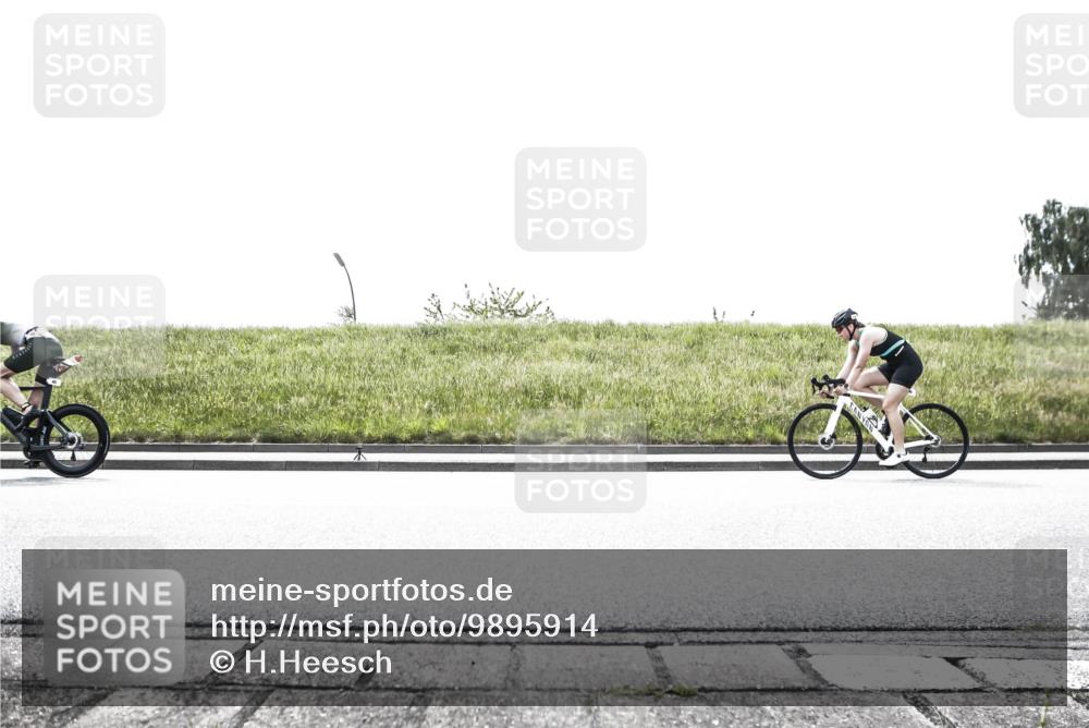 21.06.2026 - 29. Vierlanden-Triathlon H.Heesch http://msf.ph/oto/9895914 21.06.2026 10:52:12 Radfahren 24, 45, 167, 249, 281, 290, 496, 584 meine-sportfotos.de