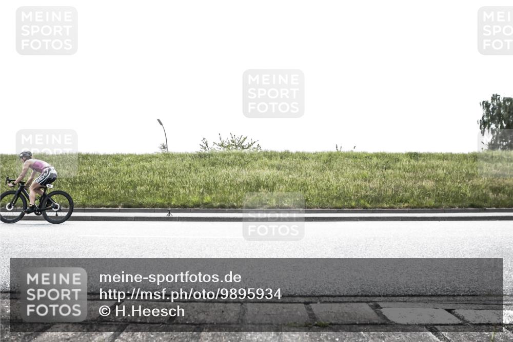 21.06.2026 - 29. Vierlanden-Triathlon H.Heesch http://msf.ph/oto/9895934 21.06.2026 10:53:20 Radfahren 48, 135, 168, 521 meine-sportfotos.de