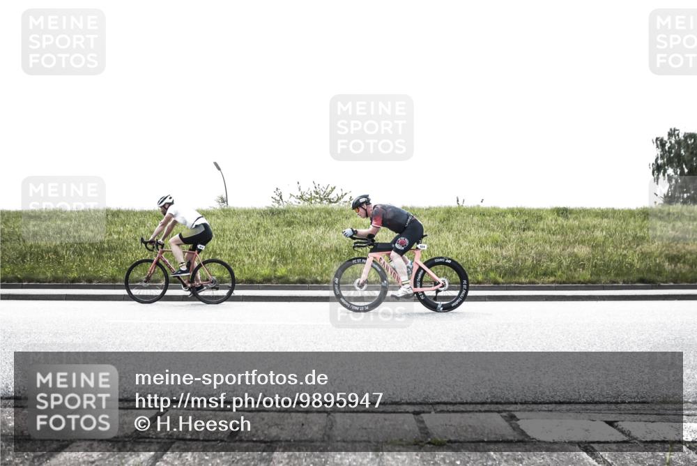 21.06.2026 - 29. Vierlanden-Triathlon H.Heesch http://msf.ph/oto/9895947 21.06.2026 10:54:19 Radfahren 116, 246, 614, 624 meine-sportfotos.de
