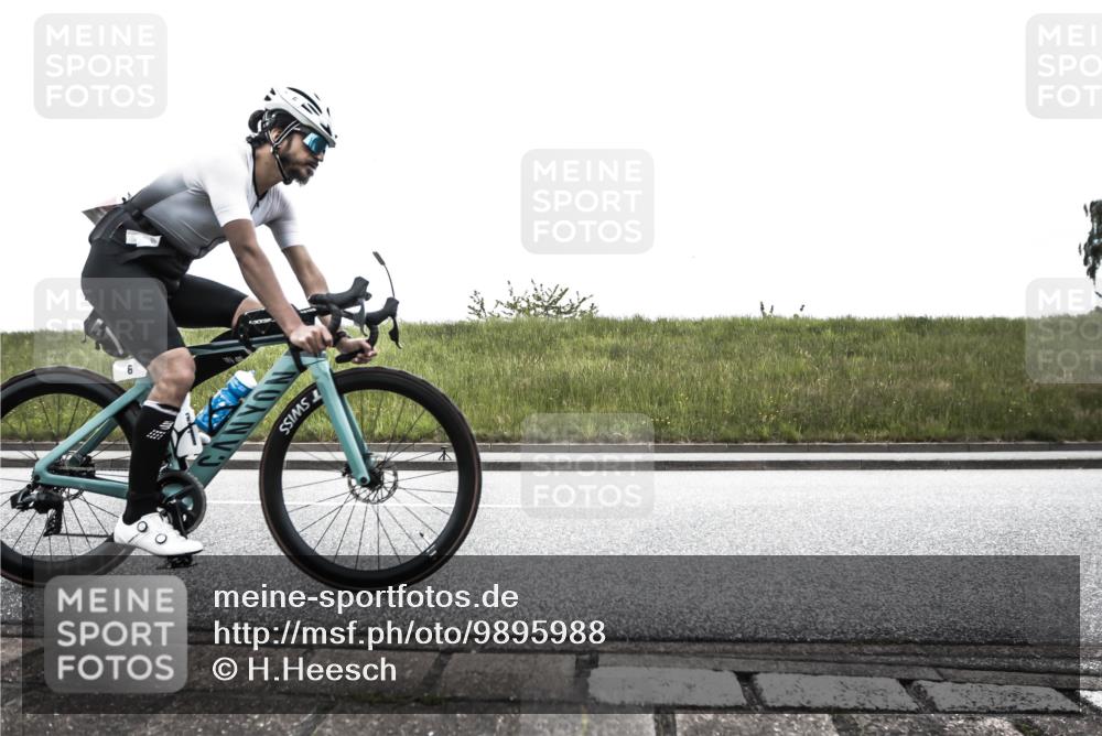 21.06.2026 - 29. Vierlanden-Triathlon H.Heesch http://msf.ph/oto/9895988 21.06.2026 09:36:13 Radfahren 6, 130, 135, 180 meine-sportfotos.de
