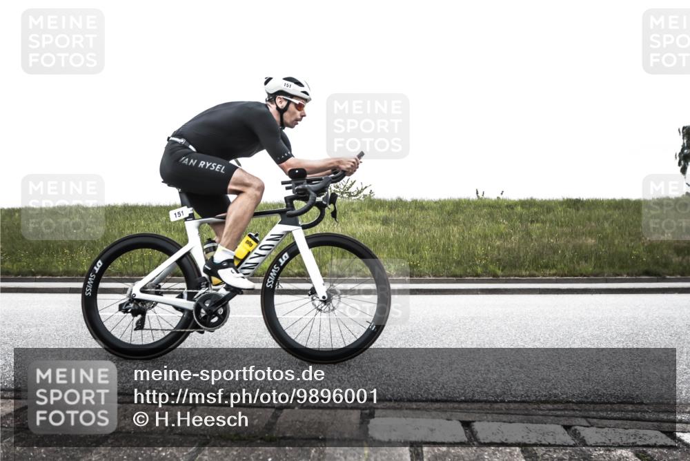 21.06.2026 - 29. Vierlanden-Triathlon H.Heesch http://msf.ph/oto/9896001 21.06.2026 09:36:40 Radfahren 58, 60, 151 meine-sportfotos.de