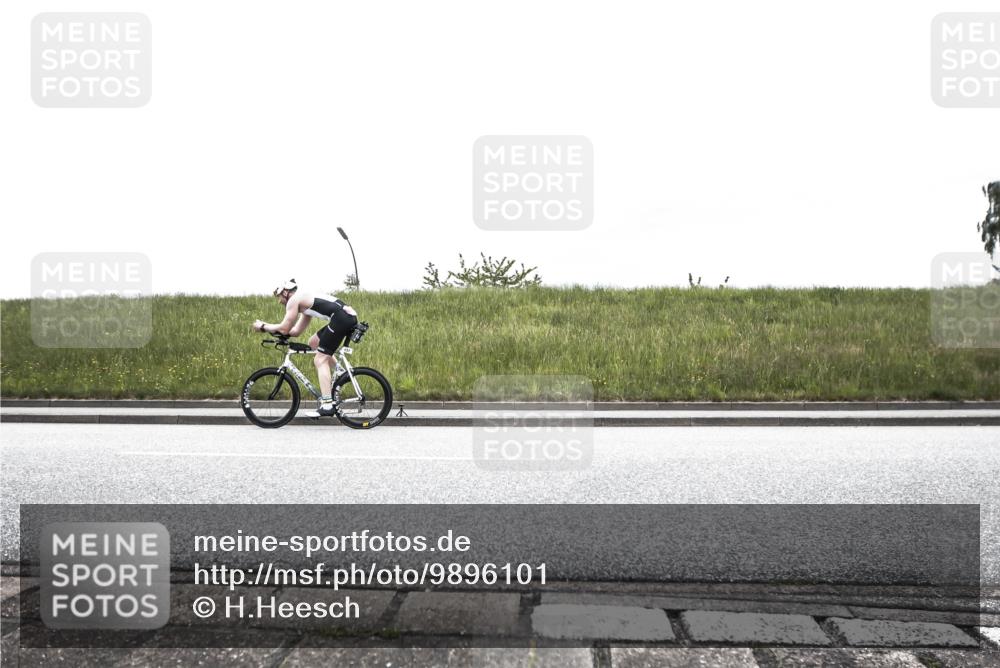 21.06.2026 - 29. Vierlanden-Triathlon H.Heesch http://msf.ph/oto/9896101 21.06.2026 09:42:31 Radfahren 31, 37, 49, 127, 137 meine-sportfotos.de
