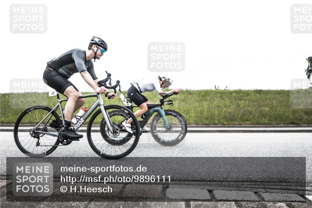 21.06.2026 - 29. Vierlanden-Triathlon H.Heesch http://msf.ph/oto/9896111 21.06.2026 09:42:46 Radfahren 71, 81, 121, 231 meine-sportfotos.de