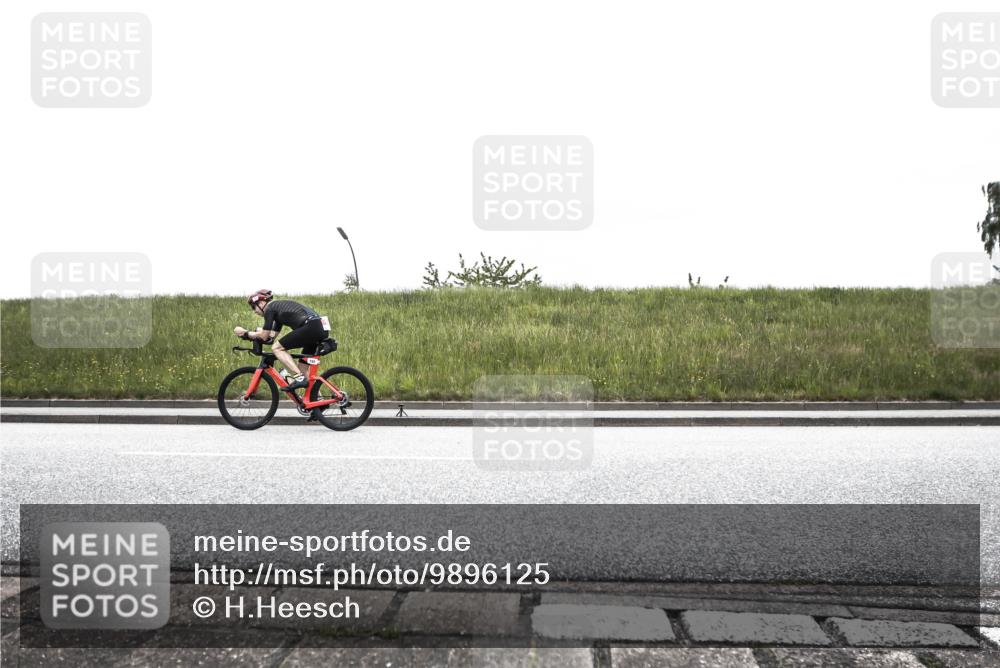 21.06.2026 - 29. Vierlanden-Triathlon H.Heesch http://msf.ph/oto/9896125 21.06.2026 09:43:49 Radfahren 23, 32, 33, 101, 129, 192, 211, 216, 287 meine-sportfotos.de
