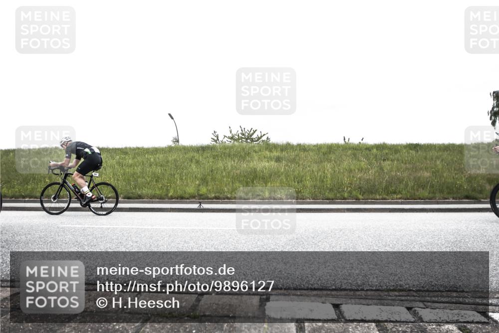 21.06.2026 - 29. Vierlanden-Triathlon H.Heesch http://msf.ph/oto/9896127 21.06.2026 09:43:51 Radfahren 23, 32, 33, 101, 111, 129, 178, 211, 216, 287 meine-sportfotos.de