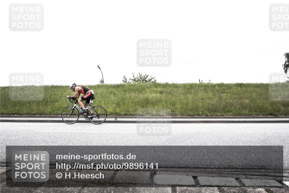 21.06.2026 - 29. Vierlanden-Triathlon H.Heesch http://msf.ph/oto/9896141 21.06.2026 09:44:02 Radfahren 111, 178 meine-sportfotos.de