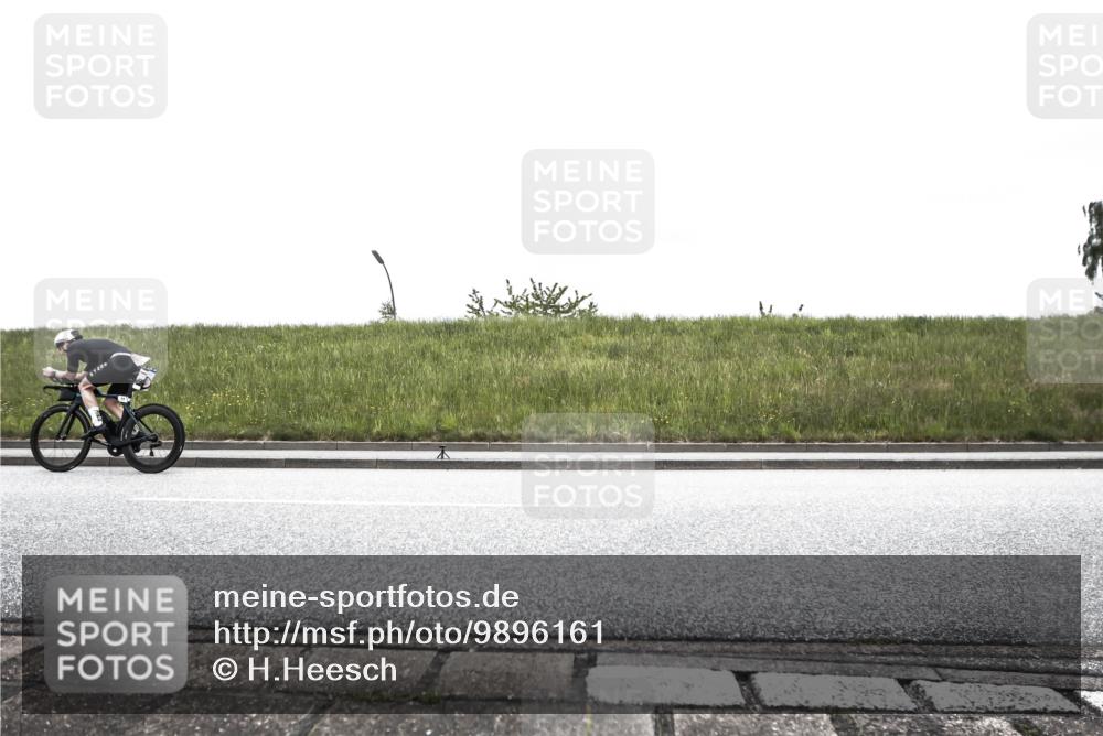21.06.2026 - 29. Vierlanden-Triathlon H.Heesch http://msf.ph/oto/9896161 21.06.2026 09:44:50 Radfahren 77, 193 meine-sportfotos.de