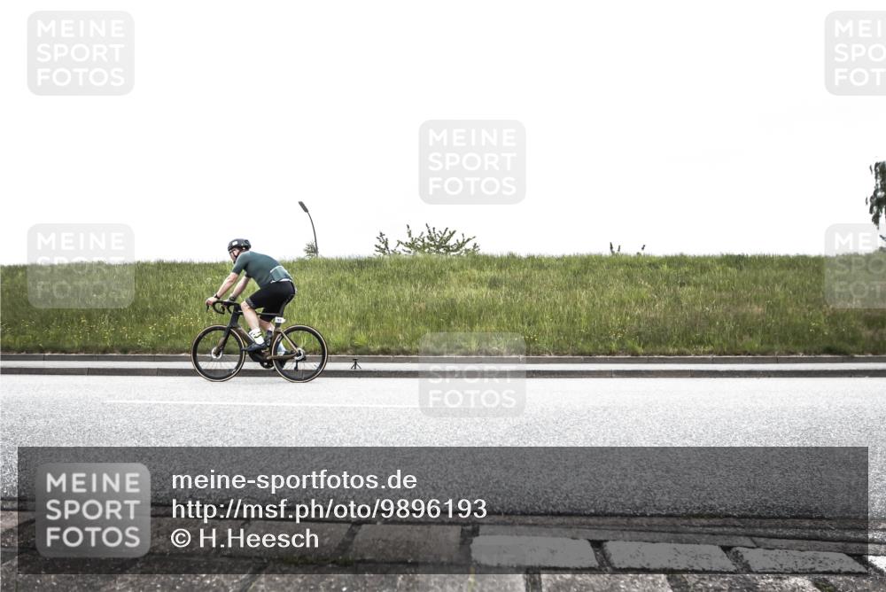 21.06.2026 - 29. Vierlanden-Triathlon H.Heesch http://msf.ph/oto/9896193 21.06.2026 09:46:16 Radfahren 21, 293 meine-sportfotos.de