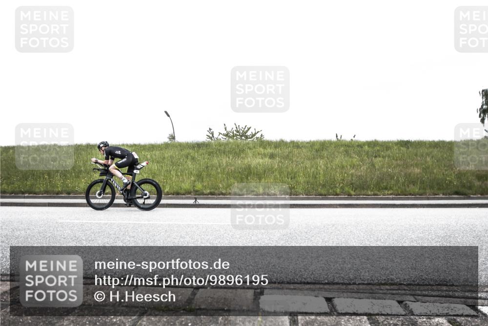 21.06.2026 - 29. Vierlanden-Triathlon H.Heesch http://msf.ph/oto/9896195 21.06.2026 09:46:27 Radfahren 21, 58, 164 meine-sportfotos.de