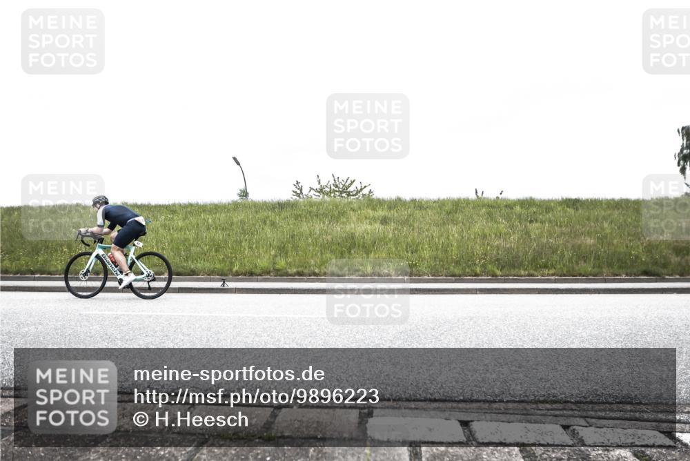 21.06.2026 - 29. Vierlanden-Triathlon H.Heesch http://msf.ph/oto/9896223 21.06.2026 09:47:53 Radfahren 57 meine-sportfotos.de
