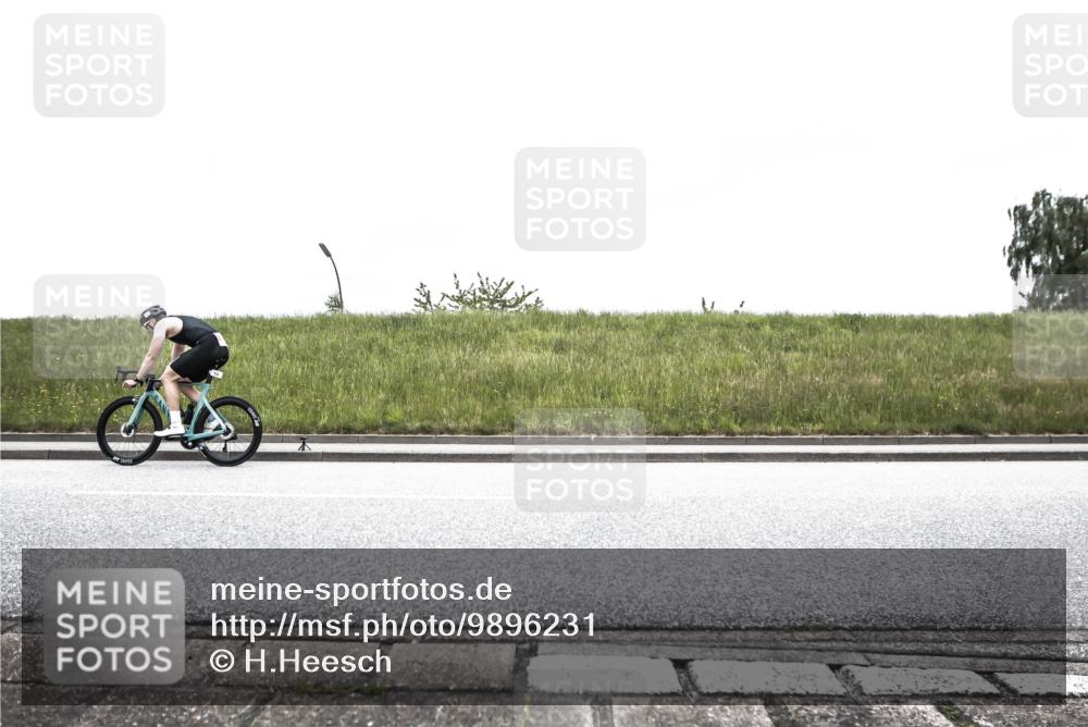 21.06.2026 - 29. Vierlanden-Triathlon H.Heesch http://msf.ph/oto/9896231 21.06.2026 09:48:24 Radfahren 13, 253, 278 meine-sportfotos.de
