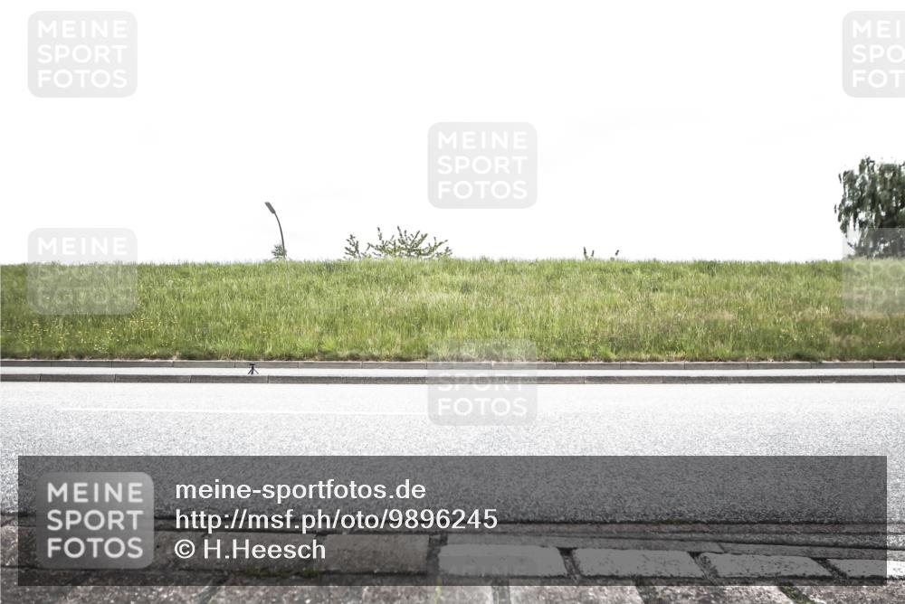 21.06.2026 - 29. Vierlanden-Triathlon H.Heesch http://msf.ph/oto/9896245 21.06.2026 09:48:52 Radfahren 138, 207, 247 meine-sportfotos.de