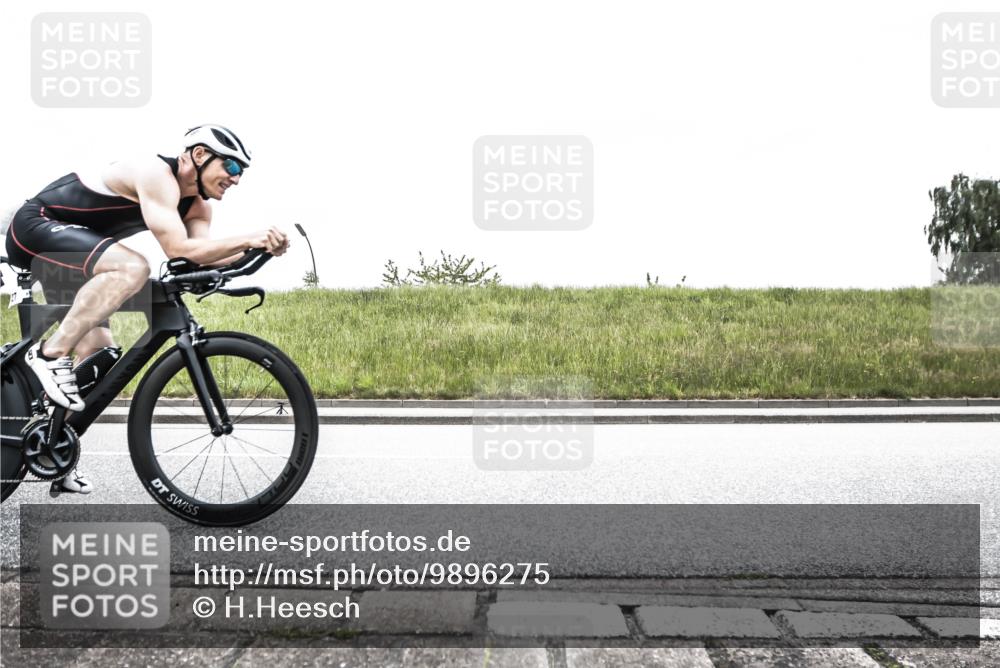 21.06.2026 - 29. Vierlanden-Triathlon H.Heesch http://msf.ph/oto/9896275 21.06.2026 09:50:22 Radfahren 49, 62, 93, 123, 127, 1354 meine-sportfotos.de