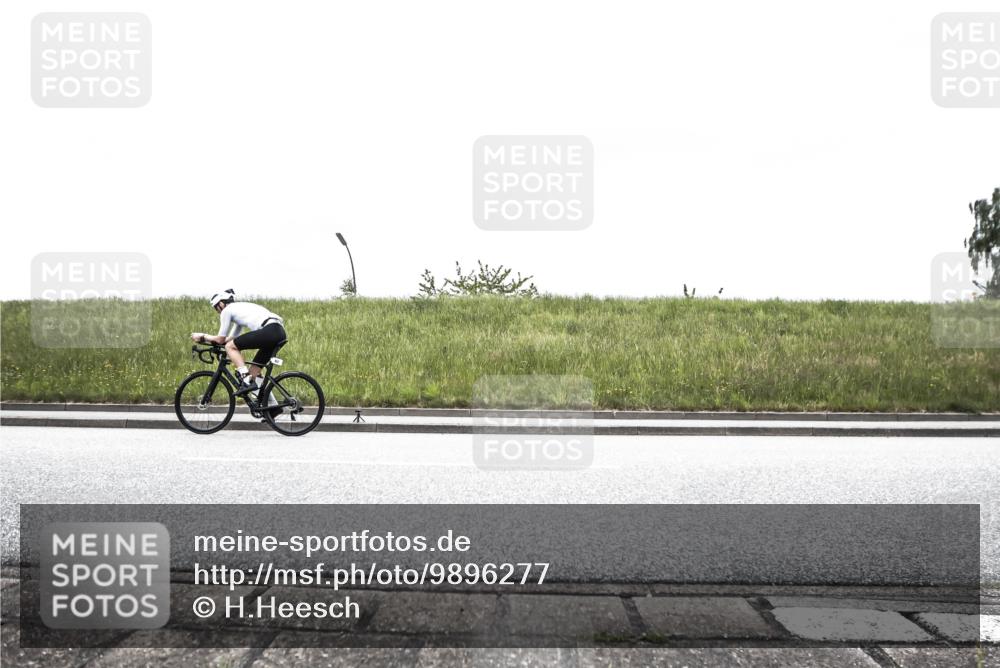 21.06.2026 - 29. Vierlanden-Triathlon H.Heesch http://msf.ph/oto/9896277 21.06.2026 09:50:31 Radfahren 62, 202 meine-sportfotos.de