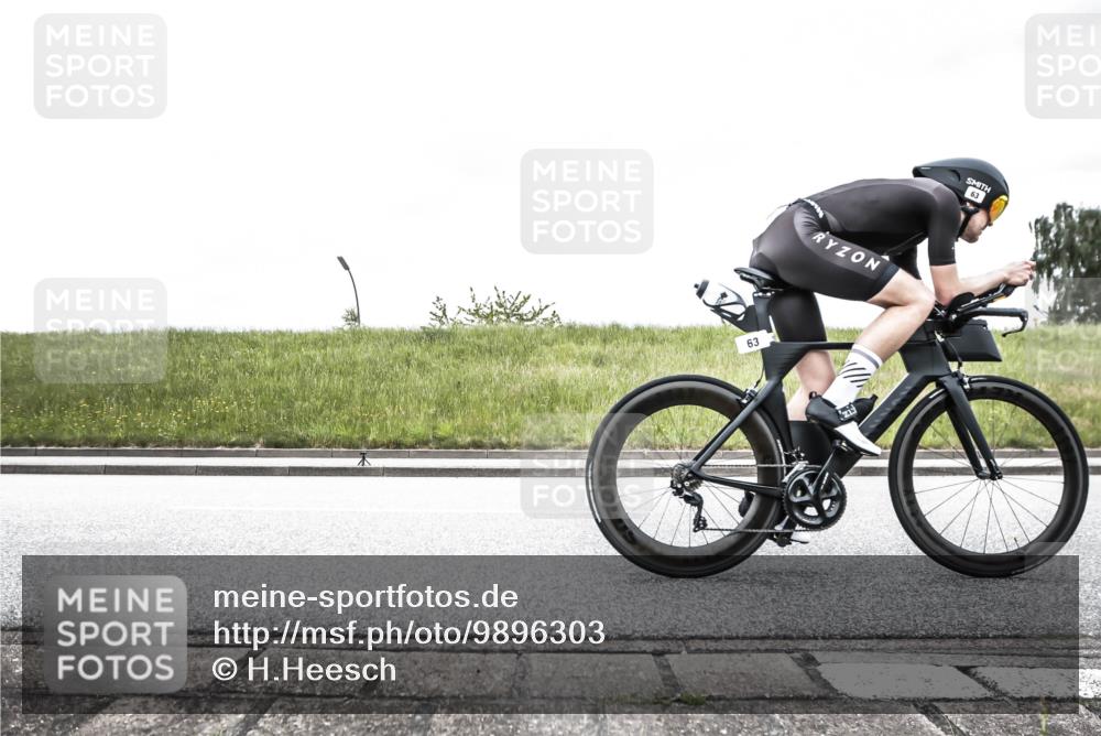 21.06.2026 - 29. Vierlanden-Triathlon H.Heesch http://msf.ph/oto/9896303 21.06.2026 09:52:34 Radfahren 16, 63, 77, 107, 192 meine-sportfotos.de