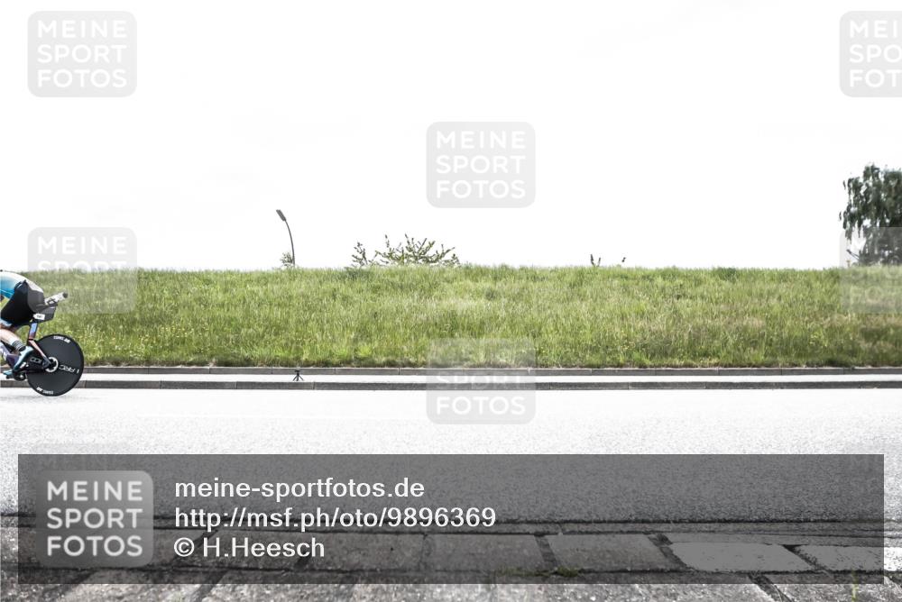 21.06.2026 - 29. Vierlanden-Triathlon H.Heesch http://msf.ph/oto/9896369 21.06.2026 09:54:44 Radfahren 119, 141, 186 meine-sportfotos.de