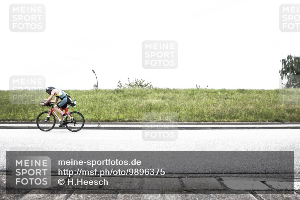 21.06.2026 - 29. Vierlanden-Triathlon H.Heesch http://msf.ph/oto/9896375 21.06.2026 09:54:56 Radfahren 118, 119, 148, 292, 293 meine-sportfotos.de