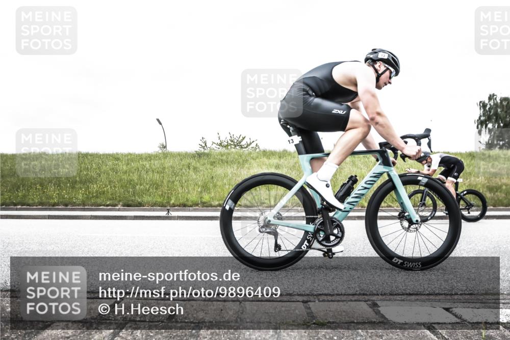 21.06.2026 - 29. Vierlanden-Triathlon H.Heesch http://msf.ph/oto/9896409 21.06.2026 09:56:47 Radfahren 12, 13, 174, 239 meine-sportfotos.de