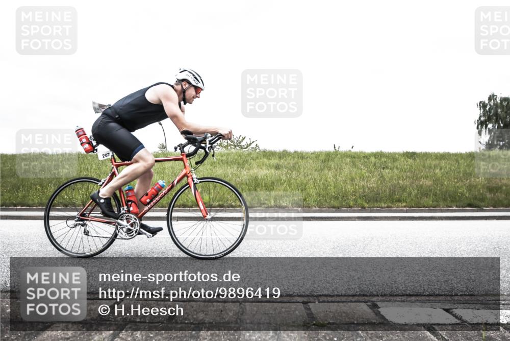 21.06.2026 - 29. Vierlanden-Triathlon H.Heesch http://msf.ph/oto/9896419 21.06.2026 09:57:37 Radfahren 109, 159, 175, 207, 233 meine-sportfotos.de