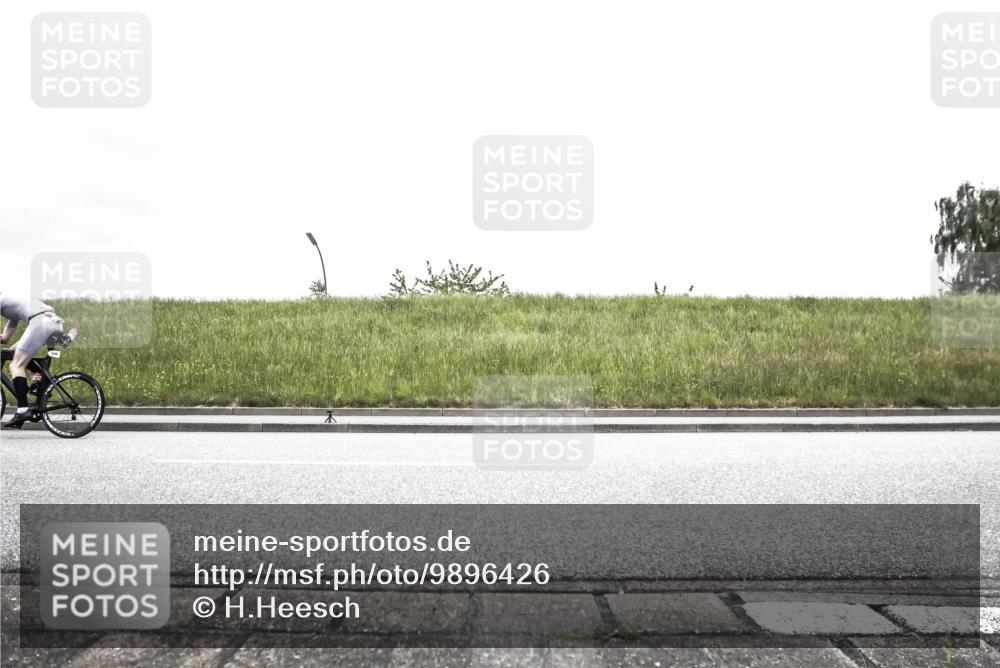 21.06.2026 - 29. Vierlanden-Triathlon H.Heesch http://msf.ph/oto/9896426 21.06.2026 09:57:49 Radfahren 109, 145, 147, 175 meine-sportfotos.de