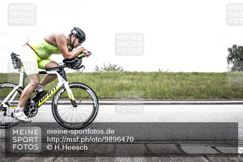 21.06.2026 - 29. Vierlanden-Triathlon H.Heesch http://msf.ph/oto/9896470 21.06.2026 09:59:34 Radfahren 34, 42, 67, 82, 155, 166, 223, 255 meine-sportfotos.de