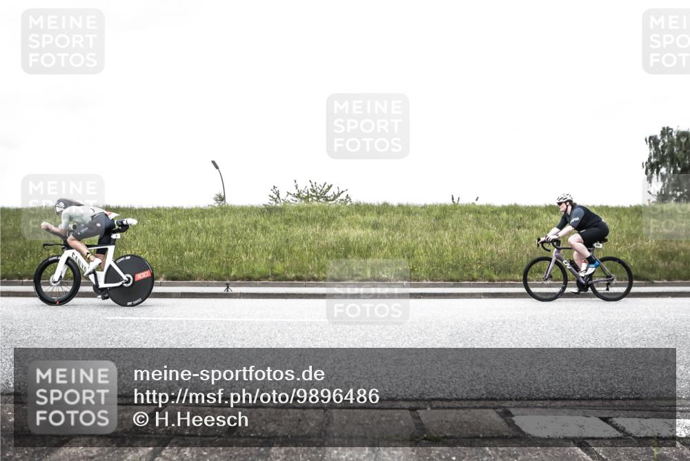 21.06.2026 - 29. Vierlanden-Triathlon H.Heesch http://msf.ph/oto/9896486 21.06.2026 10:00:24 Radfahren 2, 225, 230, 385 meine-sportfotos.de