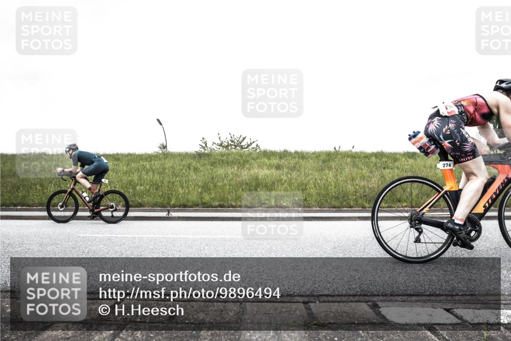 21.06.2026 - 29. Vierlanden-Triathlon H.Heesch http://msf.ph/oto/9896494 21.06.2026 10:01:10 Radfahren 29, 40, 228, 274, 300, 390 meine-sportfotos.de