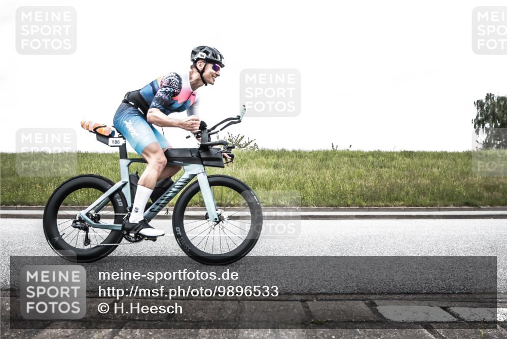 21.06.2026 - 29. Vierlanden-Triathlon H.Heesch http://msf.ph/oto/9896533 21.06.2026 10:02:24 Radfahren 72, 118, 119, 141, 186, 273, 339 meine-sportfotos.de