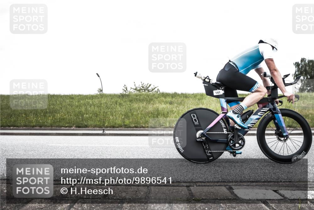 21.06.2026 - 29. Vierlanden-Triathlon H.Heesch http://msf.ph/oto/9896541 21.06.2026 10:02:27 Radfahren 4, 72, 118, 119, 141, 186, 339 meine-sportfotos.de