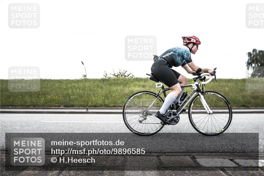 21.06.2026 - 29. Vierlanden-Triathlon H.Heesch http://msf.ph/oto/9896585 21.06.2026 10:04:20 Radfahren 75, 90, 180, 260, 324, 350, 379 meine-sportfotos.de