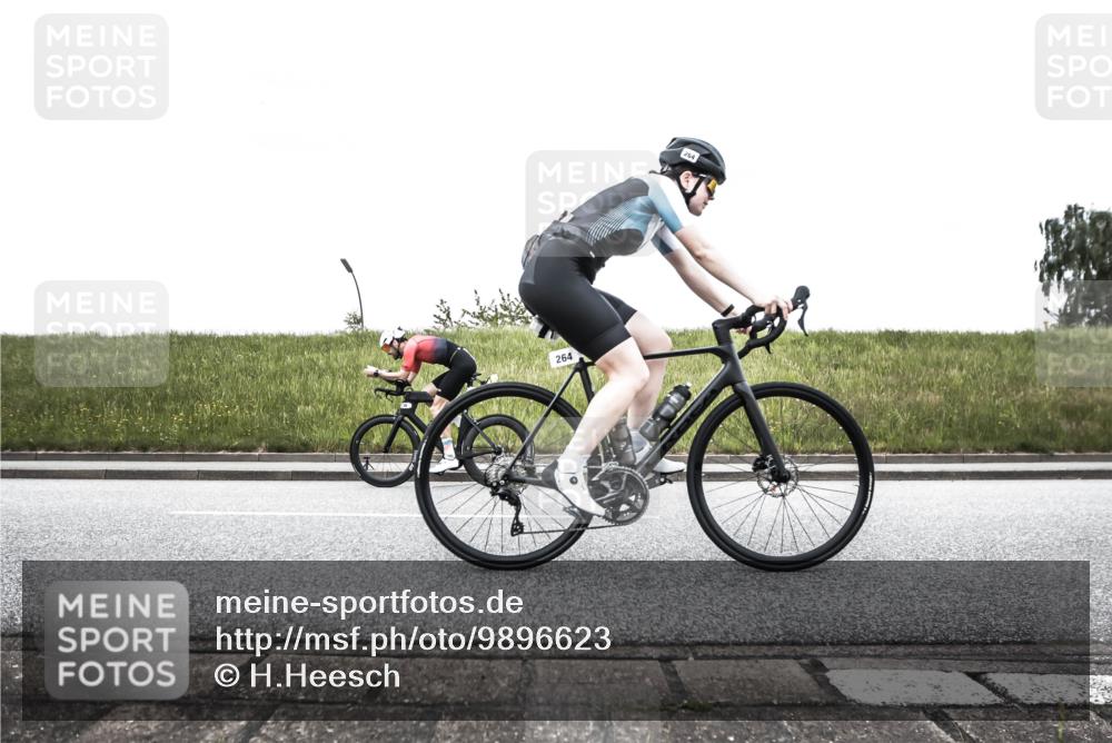 21.06.2026 - 29. Vierlanden-Triathlon H.Heesch http://msf.ph/oto/9896623 21.06.2026 10:05:10 Radfahren 130, 264, 275, 308, 323, 326 meine-sportfotos.de