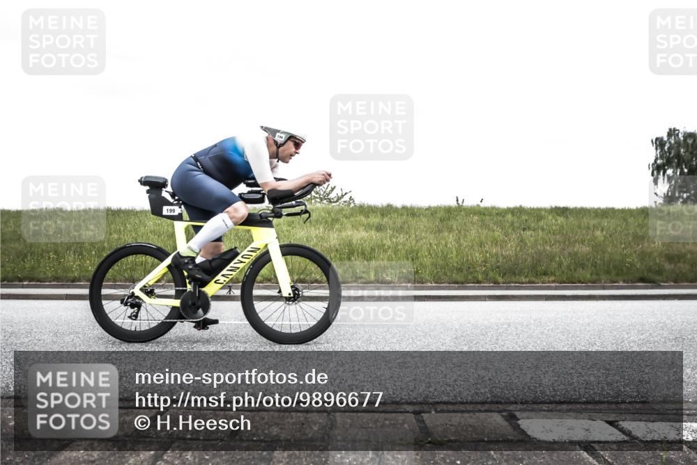 21.06.2026 - 29. Vierlanden-Triathlon H.Heesch http://msf.ph/oto/9896677 21.06.2026 10:06:50 Radfahren 199, 349, 361 meine-sportfotos.de