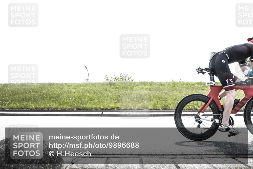 21.06.2026 - 29. Vierlanden-Triathlon H.Heesch http://msf.ph/oto/9896688 21.06.2026 13:05:45 Radfahren 1029, 1034, 1069 meine-sportfotos.de