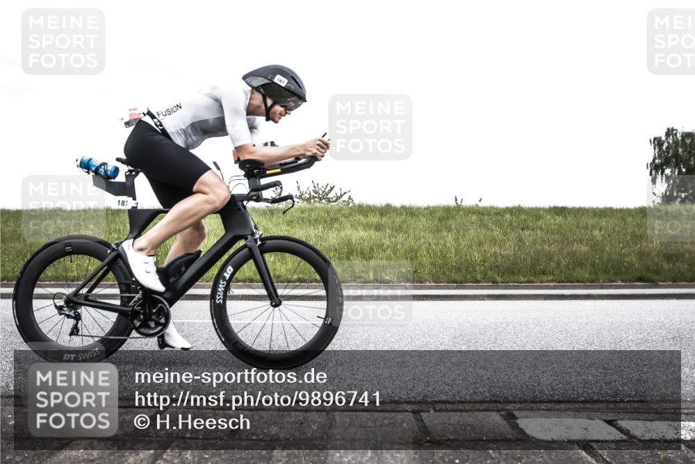 21.06.2026 - 29. Vierlanden-Triathlon H.Heesch http://msf.ph/oto/9896741 21.06.2026 10:09:18 Radfahren 25, 153, 187 meine-sportfotos.de