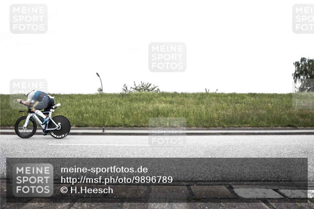 21.06.2026 - 29. Vierlanden-Triathlon H.Heesch http://msf.ph/oto/9896789 21.06.2026 10:10:39 Radfahren 3, 163, 290 meine-sportfotos.de